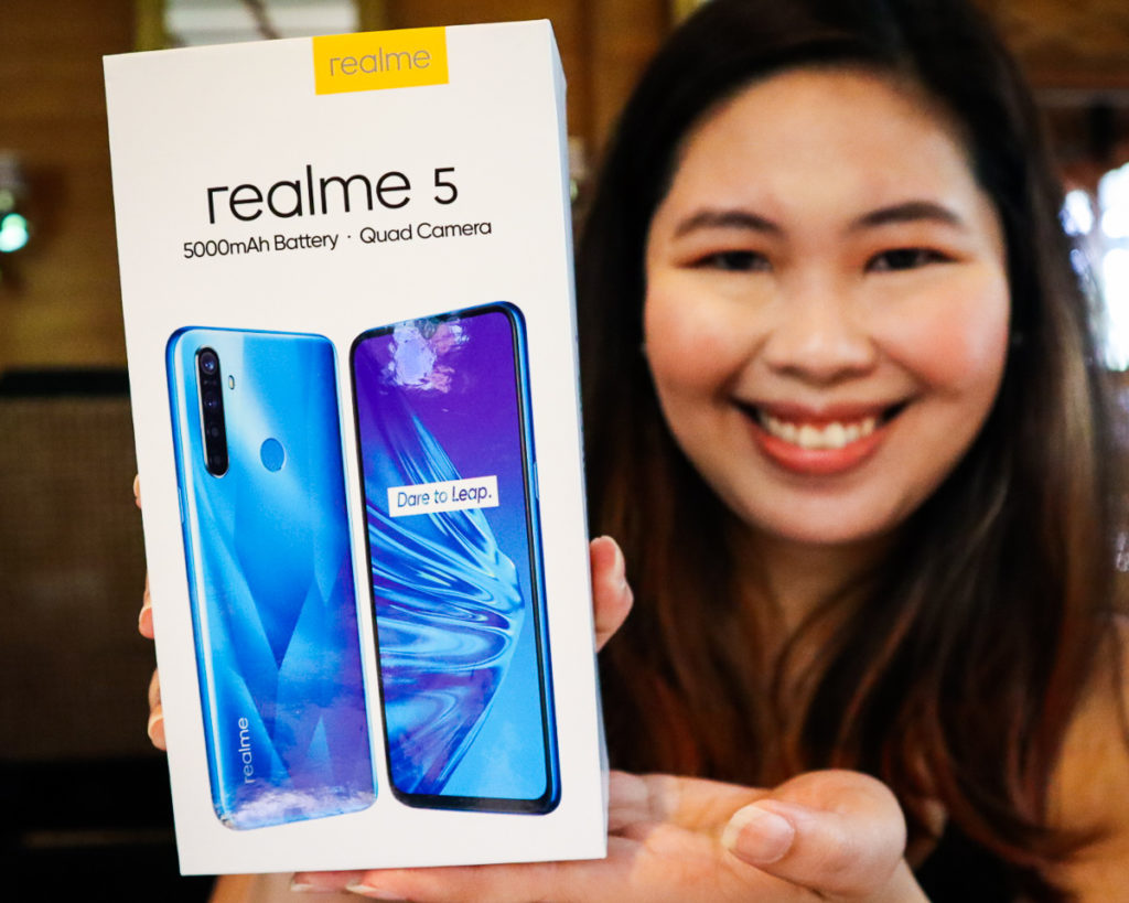 realme 5 Unboxing at the realme Davao Media Event.